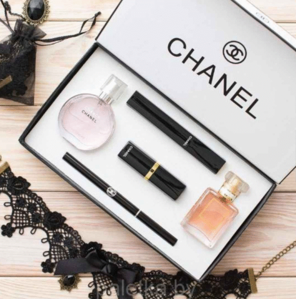 Chanel box | بوكس شانيل